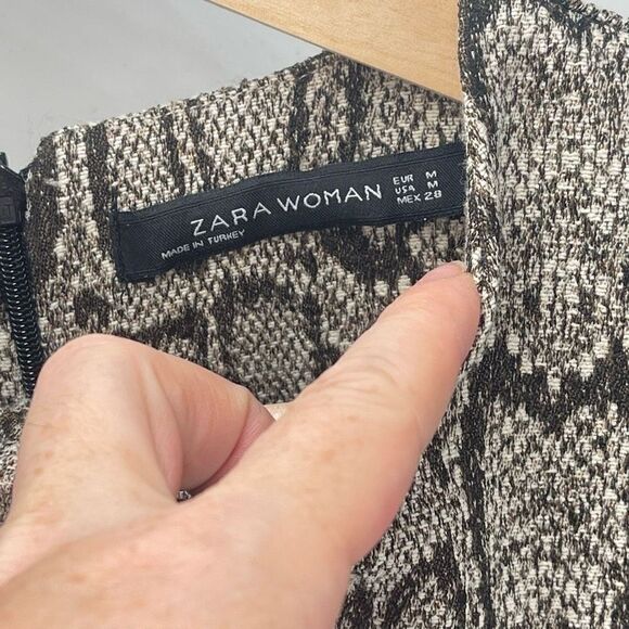 Zara Woman Women's Animal Print Shift Dress Stretch Short Sleeve Tan Gray Medium - Picture 4 of 9